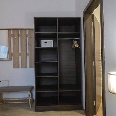 Premium City Centre Bedrooms Prešov Exterior foto